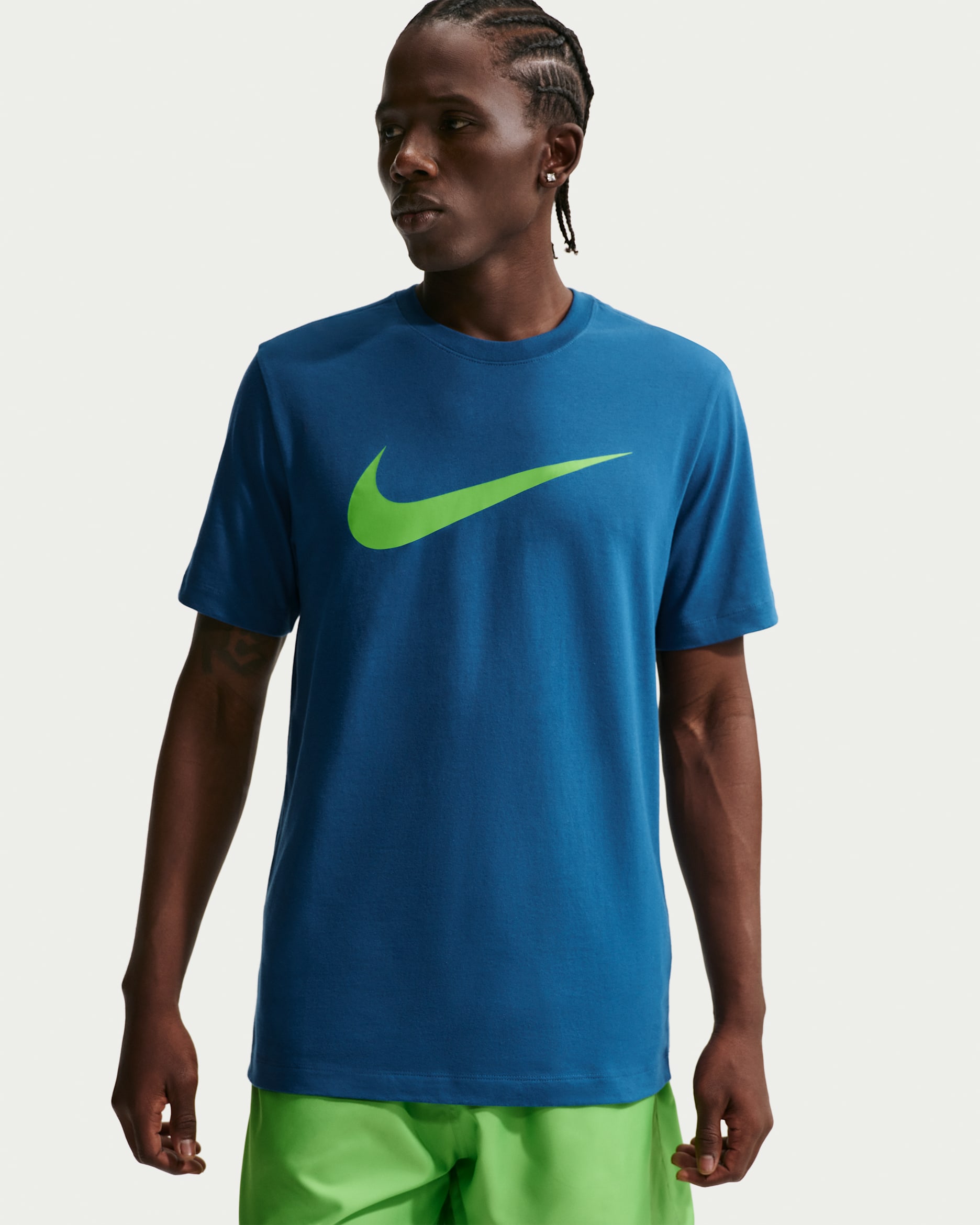 Nike Sportswear Swoosh Men's T-Shirt. Nike.com